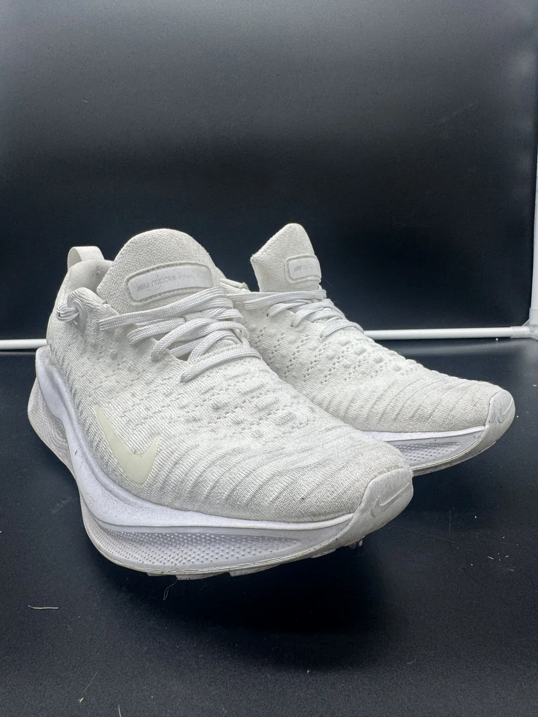White Comfort Runner before sneaker cleaning
